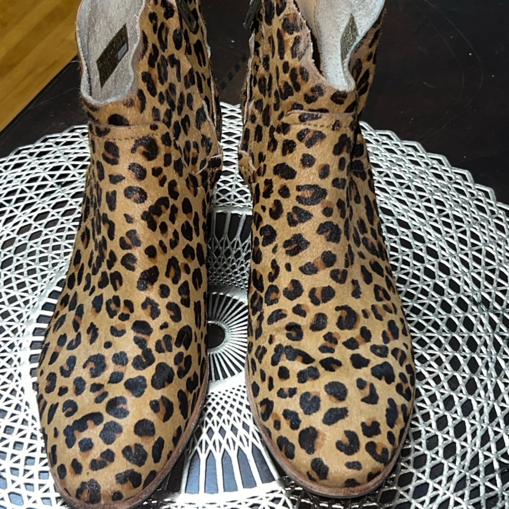 UGG Kingsburg Leopard Calf Hair Ankle Zip and Block heel.